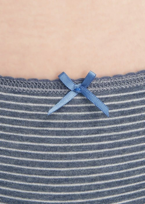 Rosé Heart．花邊中腰三角內褲（灰麻藍條）