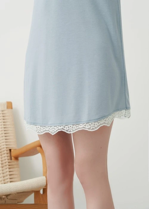 連身_Soft Clouds．蕾絲拼接居家短袖睡衣(沁水藍-愛自己)