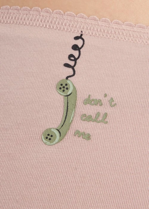 XXL 大人未滿．花邊高腰三角內褲（罌栗粉-不要打給我）