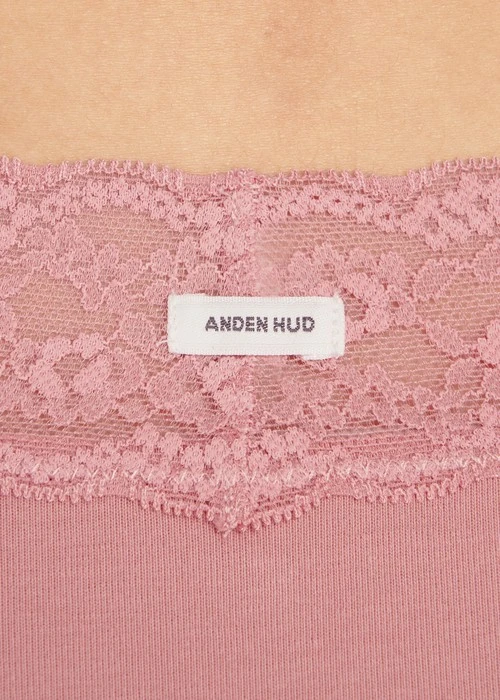 經典純色．窄版V蕾絲高腰三角內褲(罌栗粉)