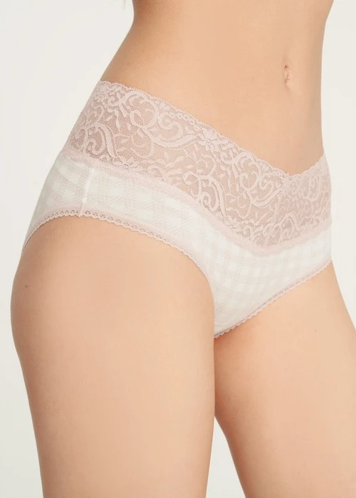 大人未滿．V蕾絲中腰三角內褲（米白-格子小千鳥）