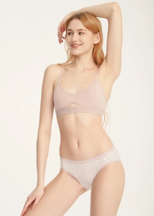 Forever Young．低腰三角內褲（米白-格子小千鳥）