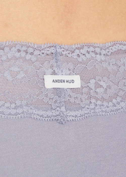 XXL 經典純色．窄版V蕾絲高腰三角內褲(罌栗粉)