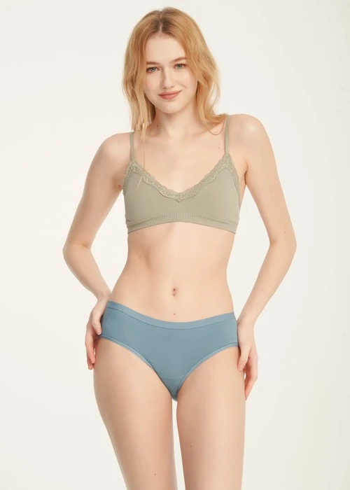 Forever Young．緊帶中腰三角內褲(丁香灰紫-小睡)