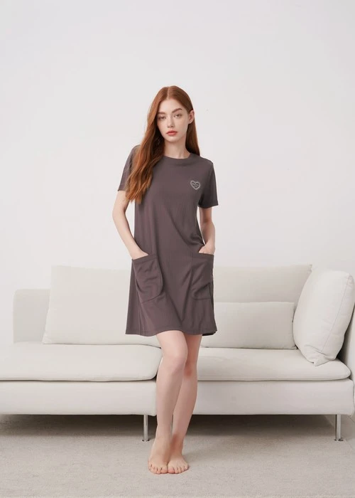 連身_Soft Clouds．吸濕排汗A-Line短袖口袋睡衣(鐵灰綠)