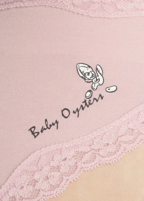 愛麗絲系列．蕾絲織帶中腰三角內褲（霧玫粉-小牡蠣）