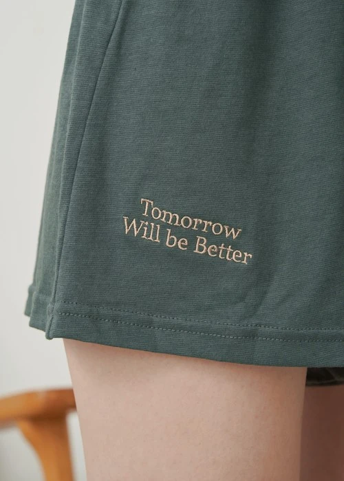 下身_Soft Clouds．吸濕排汗緊帶居家短褲(風暴灰-刺繡明天更好)