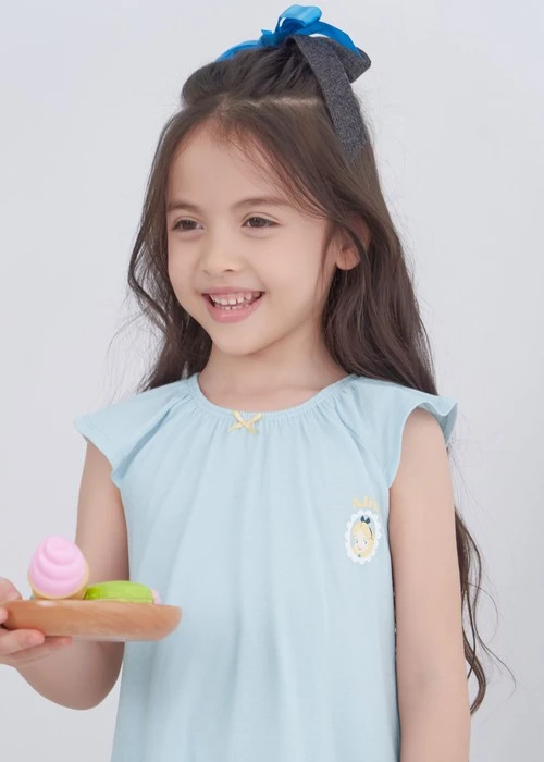 兒童連身_愛麗絲系列．吸濕排汗細摺拉格蘭短袖睡衣(夢幻藍-愛麗絲派對)