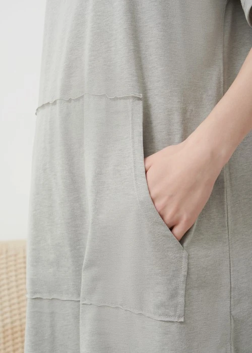 連身_Soft Clouds．圓領不收邊短袖睡衣（淺麻灰）