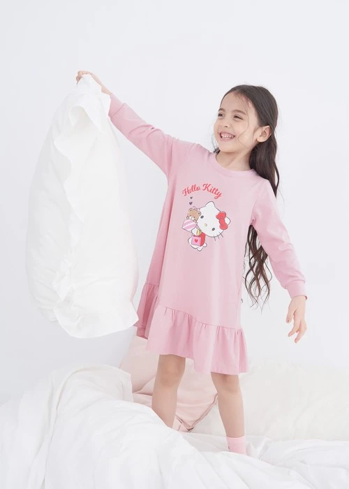 兒童連身_Hello Kitty系列．裙片抽皺長袖睡衣（熊熊粉-拆禮物）