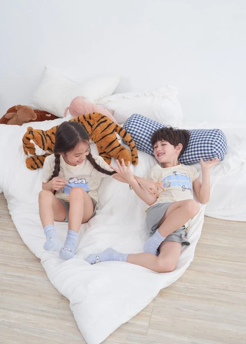 兒童成套_史努比系列．微落肩短袖上衣（豆米-友誼）