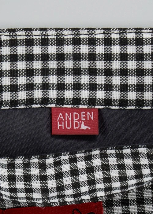 Heart to Heart．荷葉造型肩背袋(黑白格-愛心織標)