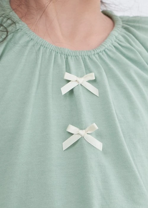 兒童成套_Sunlight Sky．吸濕排汗拉格蘭短袖荷葉上衣(淺灰綠)