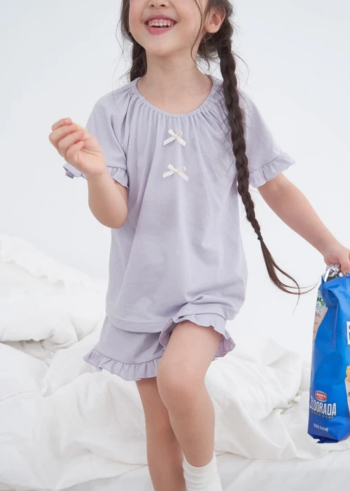 兒童成套_Sunlight Sky．吸濕排汗拉格蘭短袖荷葉上衣(淺灰綠)