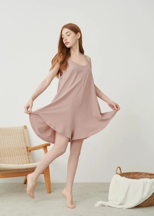 連身_Soft Clouds．純棉後綁帶寬鬆肩帶連身褲（粉裸棕）