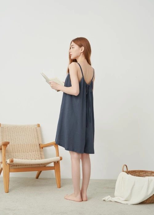 連身_Soft Clouds．純棉後綁帶寬鬆肩帶連身褲(隱夜藍)