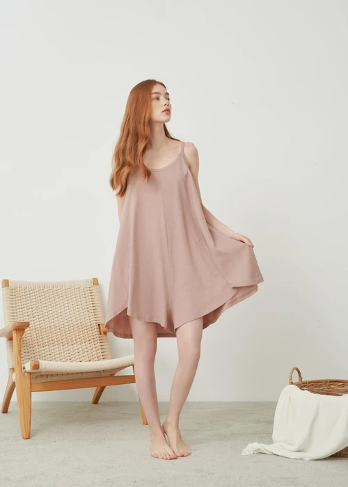 連身_Soft Clouds．純棉後綁帶寬鬆肩帶連身褲(隱夜藍)