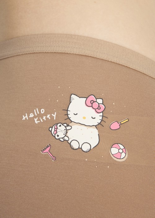 Hello Kitty 系列．中腰三角內褲（原色棕-沙堆）