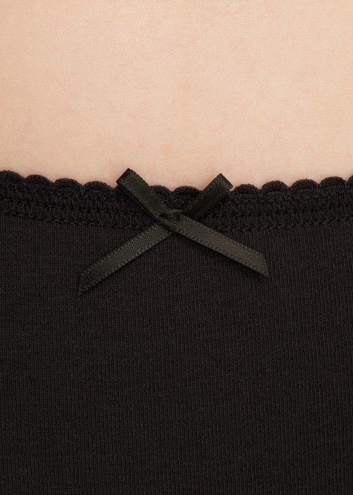 Flower Valley．花邊高腰三角內褲(風信紫-線條海芋)