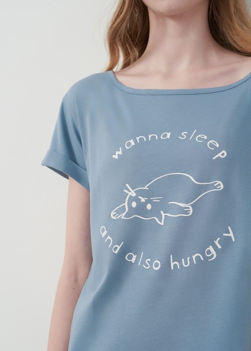 連身_Lazy Day．莫代爾棉微平口肩居家反摺短袖睡衣（暮雲藍-肚子餓）