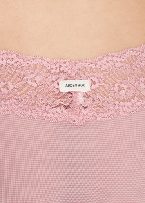 冰絲涼感抗菌．V蕾絲低腰三角內褲（微風粉）