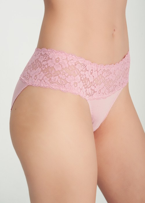 冰絲涼感抗菌．抓皺蕾絲中腰三角內褲（微風粉）