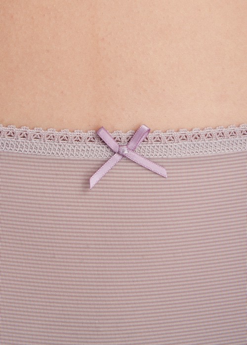 冰絲涼感抗菌．花邊高腰三角內褲（雲灰紫）