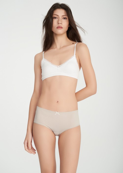 XXL 冰絲涼感抗菌．花邊高腰三角內褲(雲灰紫)