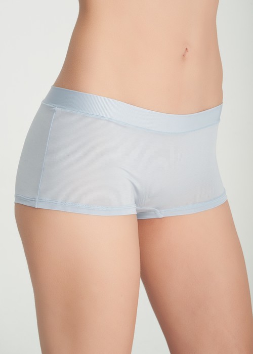 冰絲涼感抗菌．親膚中腰平口內褲（天際藍）