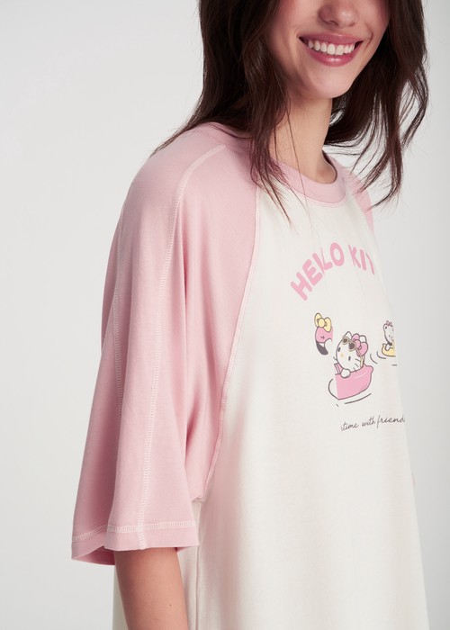 連身_Hello Kitty系列．拉格蘭飾線五分袖睡衣(黑色-曬黑)