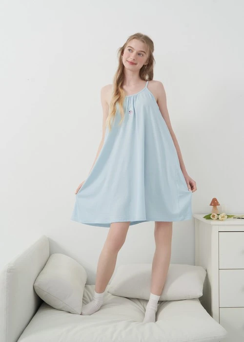 連身_愛麗絲系列．吸濕排汗蝴蝶結肩帶睡衣(夢幻藍-刺繡小牡蠣)