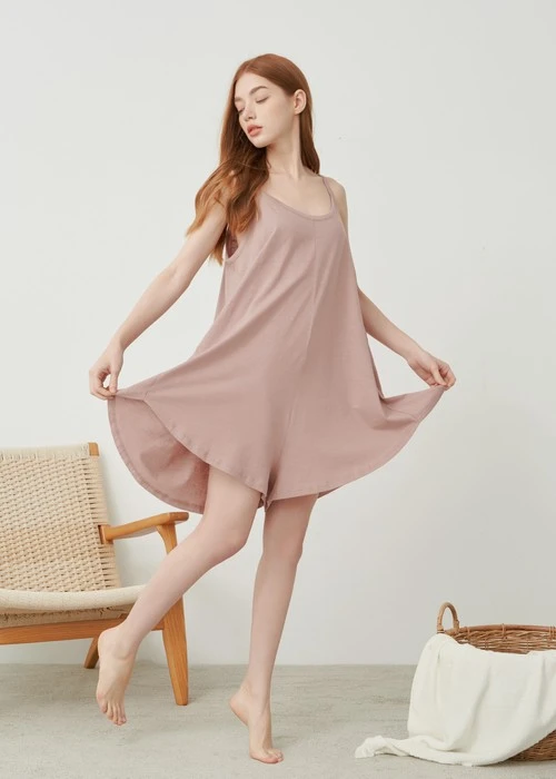 連身_Soft Clouds．純棉後綁帶寬鬆肩帶連身褲（粉裸棕）