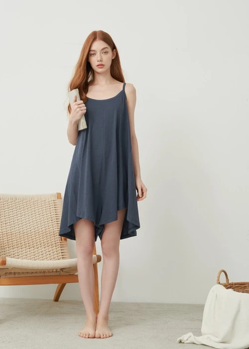 連身_Soft Clouds．純棉後綁帶寬鬆肩帶連身褲（隱夜藍）