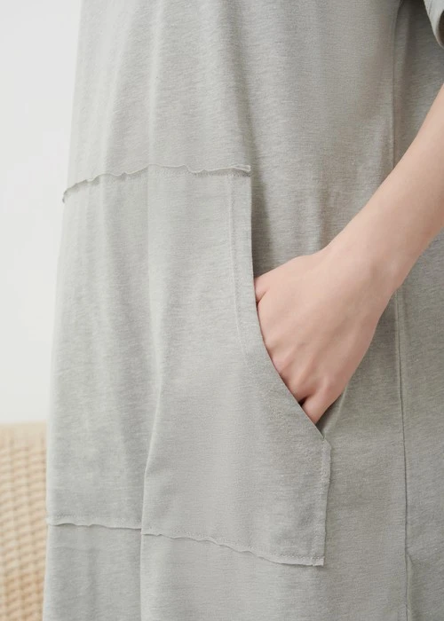 連身_Soft Clouds．圓領不收邊短袖睡衣(星系藍-刺繡雲朵)