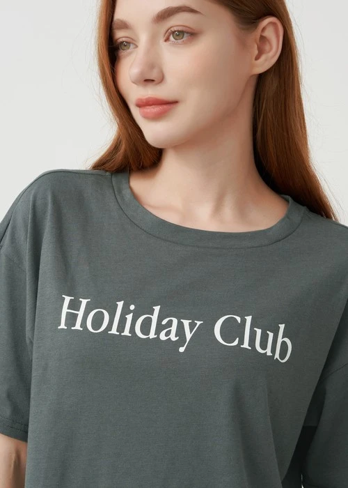 上衣_Soft Clouds．吸濕排汗圓領落肩短版上衣（風暴灰-Club）