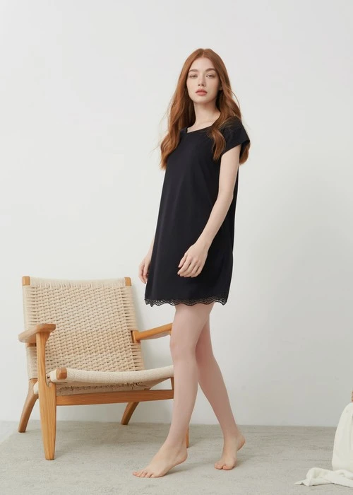 連身_Soft Clouds．蕾絲拼接居家短袖睡衣(沁水藍-愛自己)