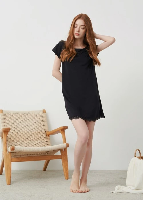 連身_Soft Clouds．蕾絲拼接居家短袖睡衣(沁水藍-愛自己)