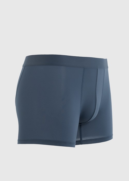 男款_冰絲涼感機能系列．長版腰帶平口內褲（冰川藍）