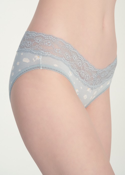 夏日時光．V蕾絲低腰三角內褲（珍珠藍-刺蝟小森林）