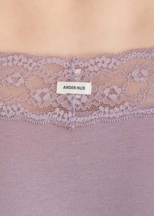 經典純色．V蕾絲低腰三角內褲（花神紫）