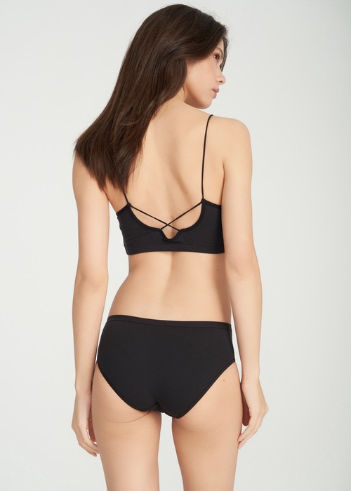 經典純色．緊帶中腰三角內褲(琉璃藍)