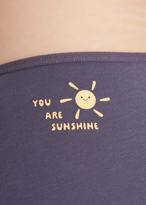 夏日時光．細邊高腰三角內褲（葡萄紫-Sunshine）