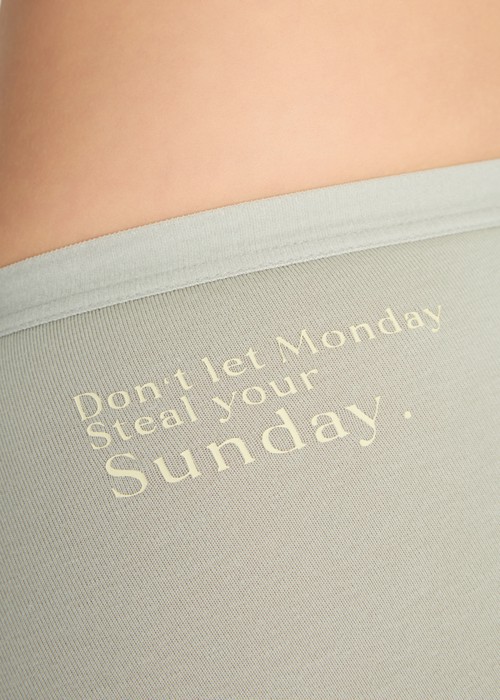 Sunday．高腰三角內褲（海鹽綠-Sunday）