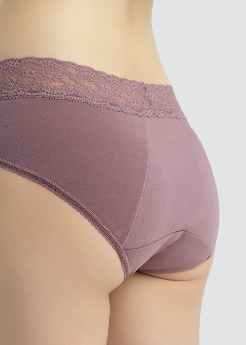 Classic．High Rise Cotton Lace Waist Period Brief Panty（Grape Shake）